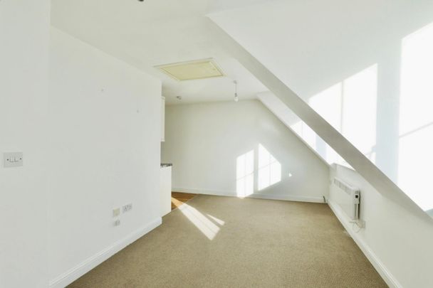 Valley House, Woodhouse Road, Intake, Sheffield, S12 2AZ - Photo 1