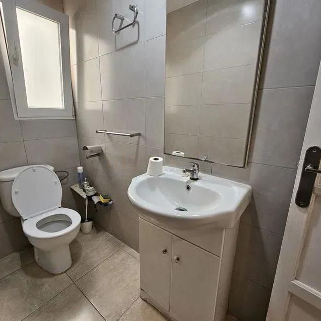 Piso de alquiler en En Corts - Doctor Waksman - Photo 1