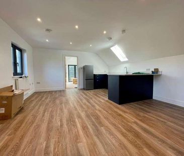 Finchampstead Road, Finchampstead, RG40 - Photo 4