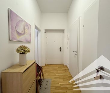 Stilvolle 2 Zimmer-Altbauwohnung mit Küche an der Donaulände - Photo 6