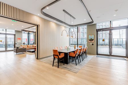 For Lease - 5 York Garden Way Unit# TH#102, Toronto, Ontario - Photo 4