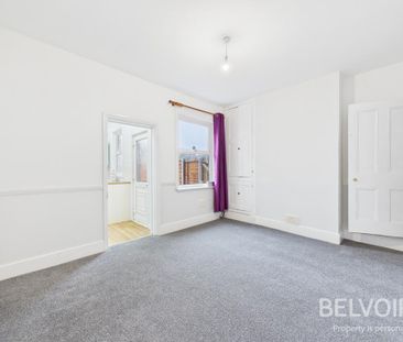 4 bedroom terraced house to rent - Photo 6