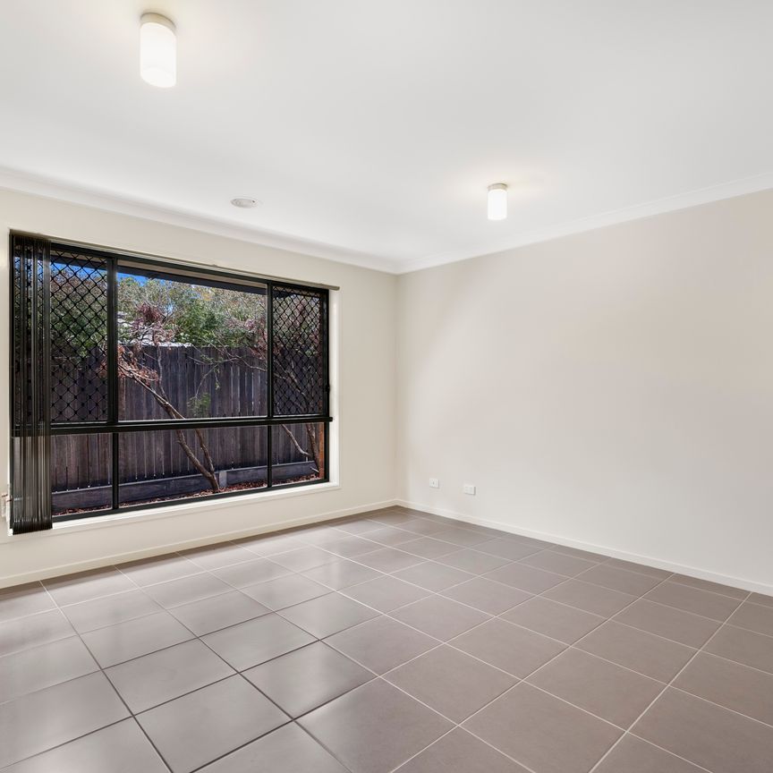 Spacious 4-Bedroom Family Home in Harrison - Perfect for Entertaining! - Photo 1