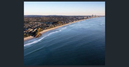Renovated Beachside House On Large Block - Photo 3