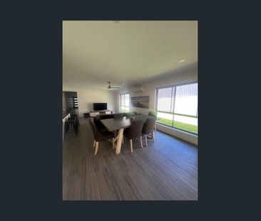 Looking for space, comfort, and a great location? - Photo 4