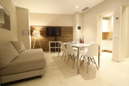 Calle de los Bordadores, Madrid, Community of Madrid 28013 - Photo 2