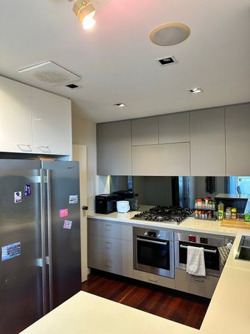 South Yarra - Photo 4