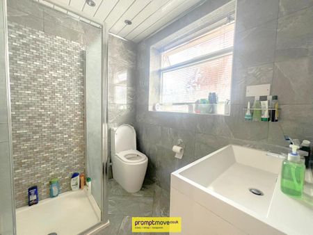 4 bedroom semi-detached house to rent - Photo 5