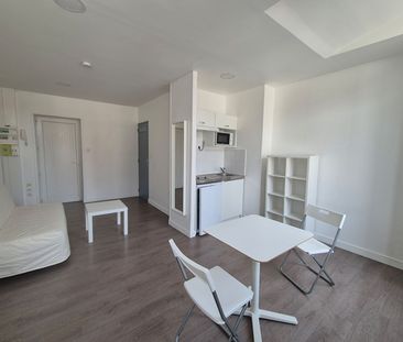 Location Appartement 1 pièce 22m² - Photo 3