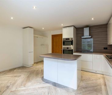 3 bedroom semi-detached house to rent - Photo 6