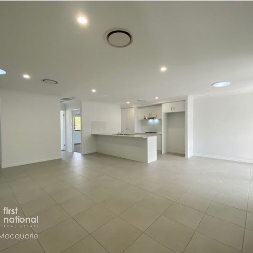 Well Presented Three Bedroom Home - Photo 1