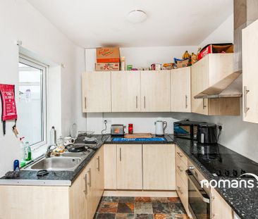 5 bedroom terraced house to rent - Photo 3