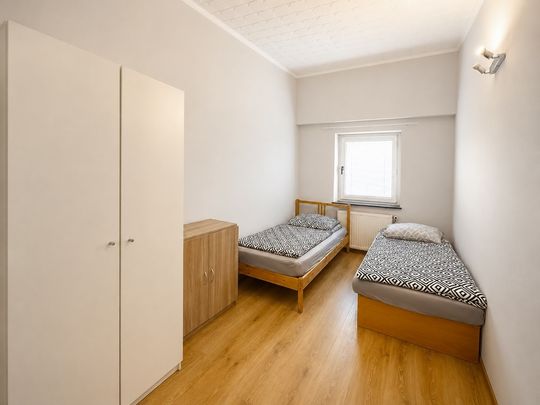 Mieszkanie dla pracowników w centrum ! 10 miejsc - Photo 1