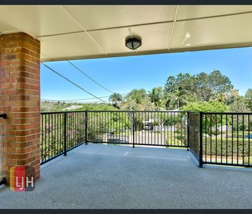 IMMACULATE FAMILY FRIENDLY HOME, IDEAL FOR ENTERTAINING ! - Photo 5