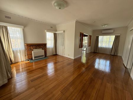 3 Bedroom Home! - Photo 4