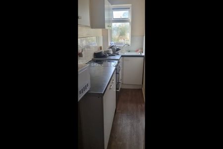 3 Bed Flat, Harborne Birmingham, B17 - Photo 2