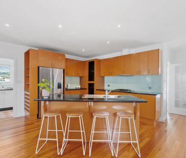 Stylish Family Living in Prime Niddrie Location! 6 Month Lease - Photo 5