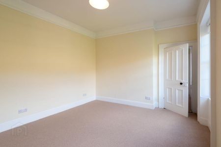 Kilwarlin House, 129 Moira Road, Hillsborough, BT26 6JW - Photo 3