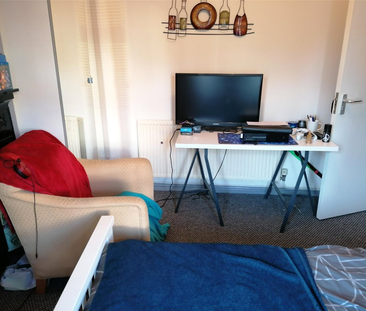 Penchwintan Road, Bangor, Gwynedd, LL57 - Photo 3