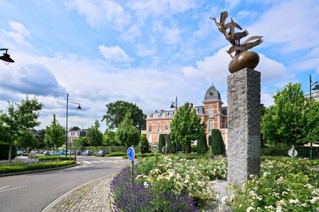 Quartier Montgomery : Somptueuse Maison rénovée de +/- 910 m² - 6 ch & 4 sdb - Foto 2