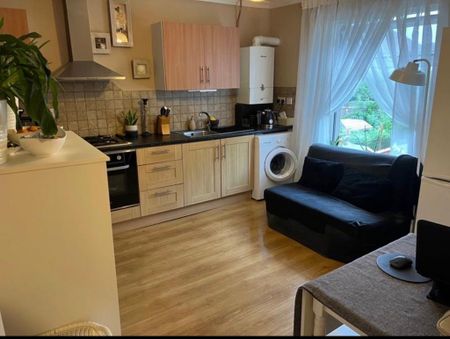 2 bedroom flat to rent - Photo 4