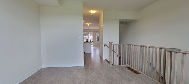 For Lease - 31 Cherry Hill, Barrie, Ontario - Photo 1