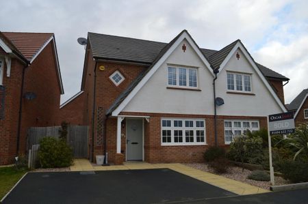 3 bedroom semi-detached house to rent - Photo 2