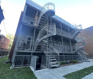 2086 Rue Harmony, #6 - Photo 5