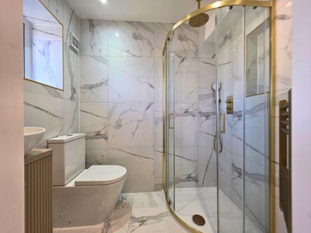 3 bedroom apartment to rent - Photo 5