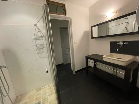 Location Maison 4 pièces 130m² - Photo 2