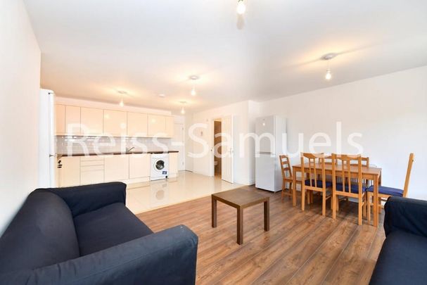 6 bedroom terraced house to rent - Photo 1