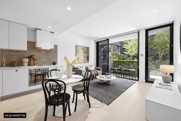 MGM MARTIN - TWO BEDROOM APARTMENT - Photo 1