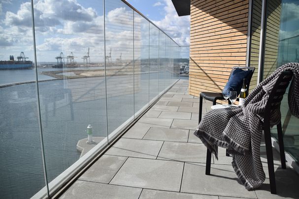 Stor hjørne- og udsigtslejlighed i AArhus med stor privat terrasse - Photo 1