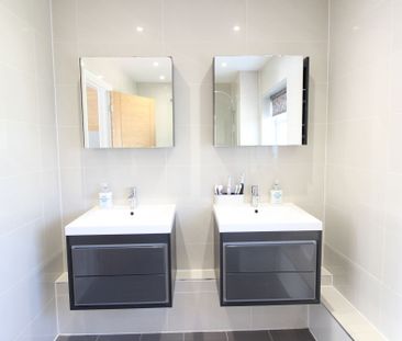 Rolfe Drive, Burgess Hill, RH15 - Photo 4