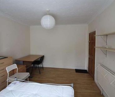 Burlington Road, Southampton, SO15 - Photo 2