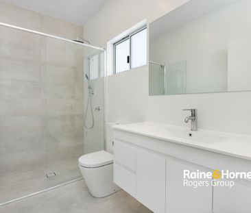 Brand New Three-Bedroom Townhouse in Boutique Complex - Photo 5