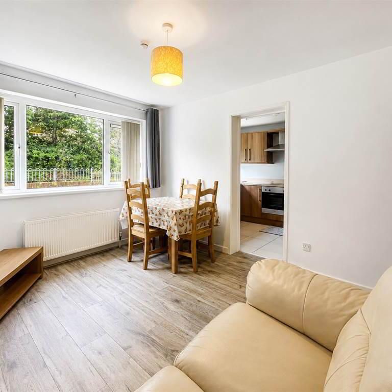 38 Rosewood Park, Castlereagh, Belfast, BT6 9RX - Photo 1