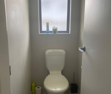 Charming Family Home in Brookfield - Photo 6