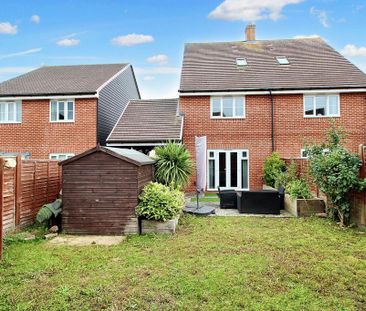 3 bedroom semi-detached house to rent - Photo 6