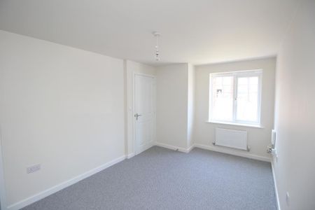 2 Bedroom Semi-Detached To Rent - Photo 4