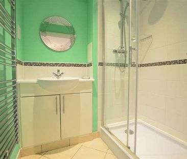 High Street, Slough, SL1 - Photo 2