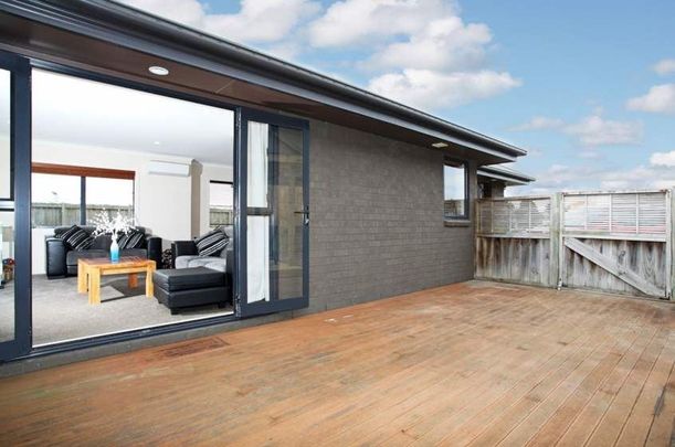 3 Bedroom 1 bathroom Brick House - Photo 1