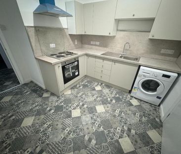 Apartment 1 32 North Parade, Belfast, BT7 2GG - Photo 4