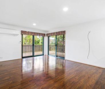 CHARMING FAMILY HOME - AIR CON - MANSFIELD CATCHMENT - Photo 1