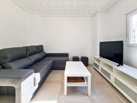 Carrer de Ramiro de Maeztu, Valencia, Valencian Community 46022 - Photo 5