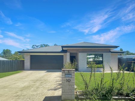 10 Holland Street, Landsborough QLD 4550 - House For Rent | Domain - Photo 5