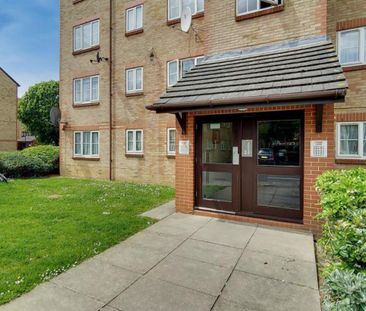 Cygnet Close, London, NW10 8TP - Photo 3