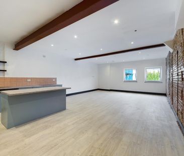 3 bedroom flat to rent - Photo 1