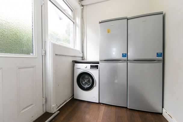 Otley Road, Headingley, Leeds - Photo 1