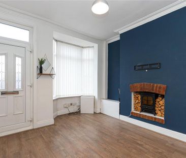 2 bedroom terraced house to rent - Photo 4